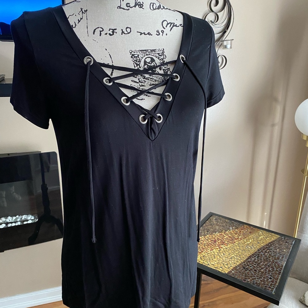 Lulu size small black